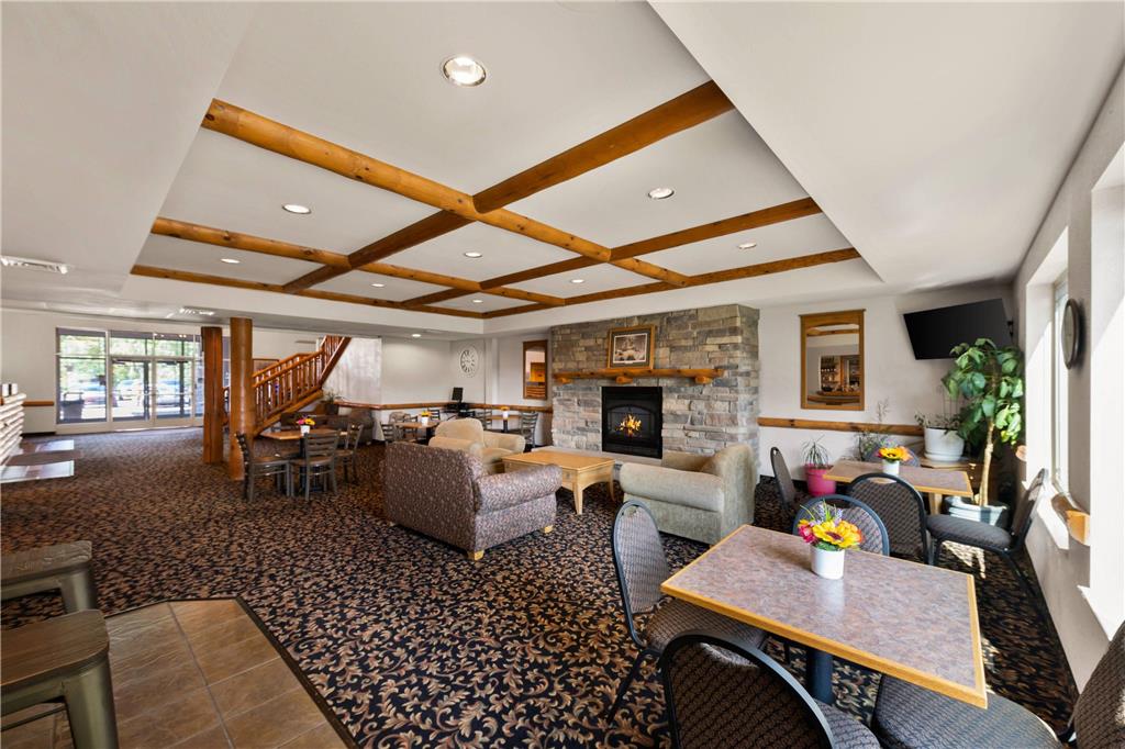 Rodeway Inn & Suites Tomahawk - photo 35