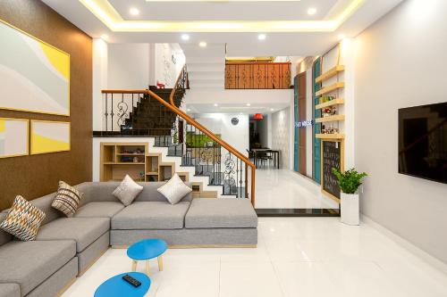 Sparrow Cove - carbon neutral hotel in Unknown City