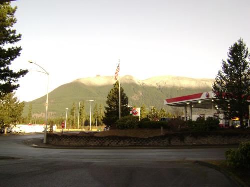 Edgewick Inn - featured photo