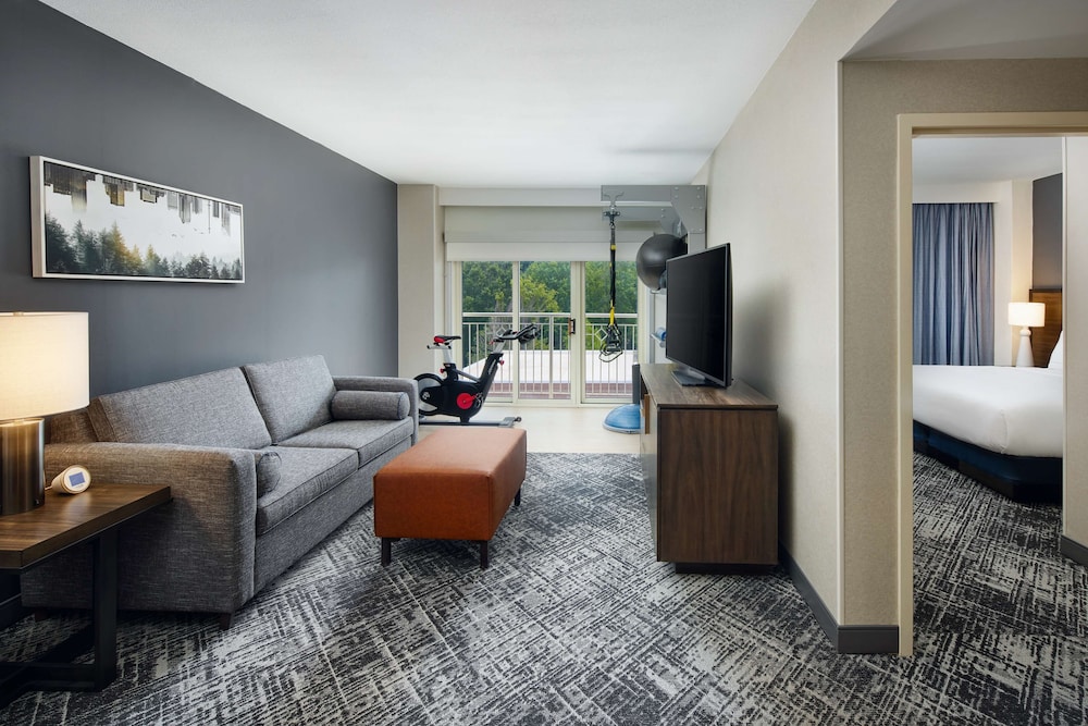Hilton Charlotte Airport - photo 19