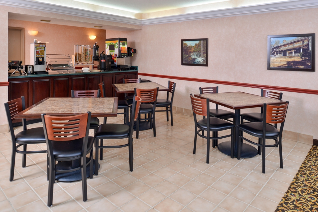 Country Hearth Inn & Suites Toccoa - photo 18
