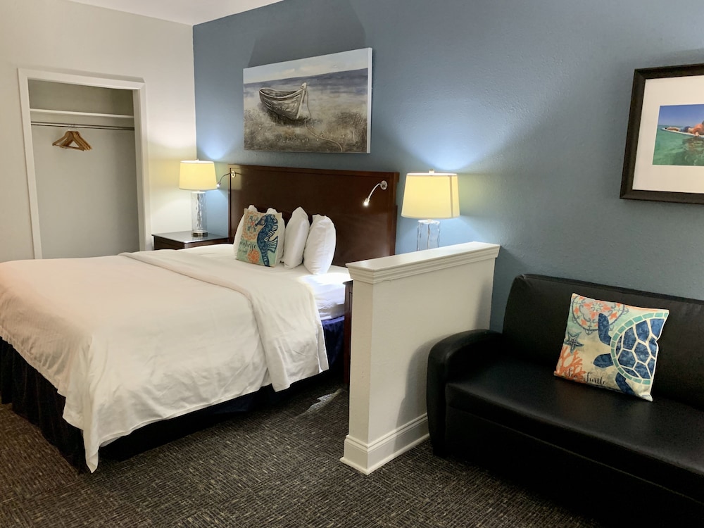 Hotel Pensacola - photo 50