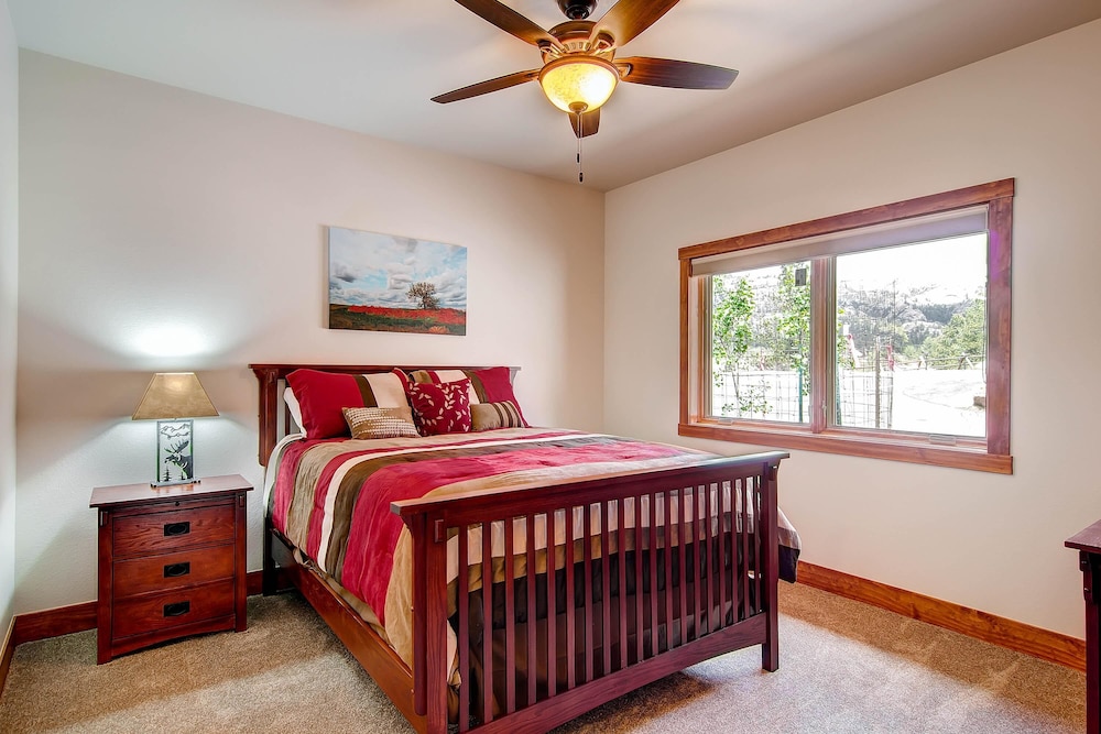 Black Canyon Inn Unit H2 - photo 2