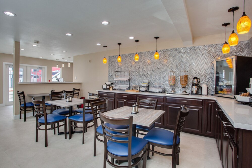 Quality Inn San Diego South Chula Vista - photo 37