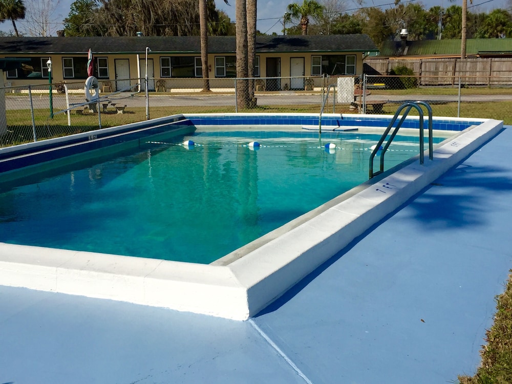 Withlacoochee Motel - photo 13