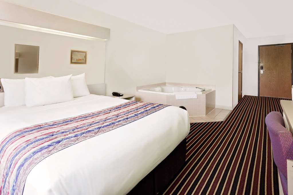 Microtel Inn & Suites by Wyndham Madison East - photo 6