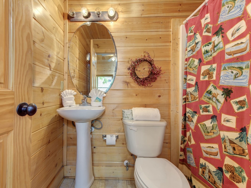 Topsy Sevierville - photo 19