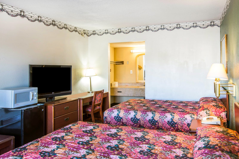 Relax Inn Milledgeville - photo 6