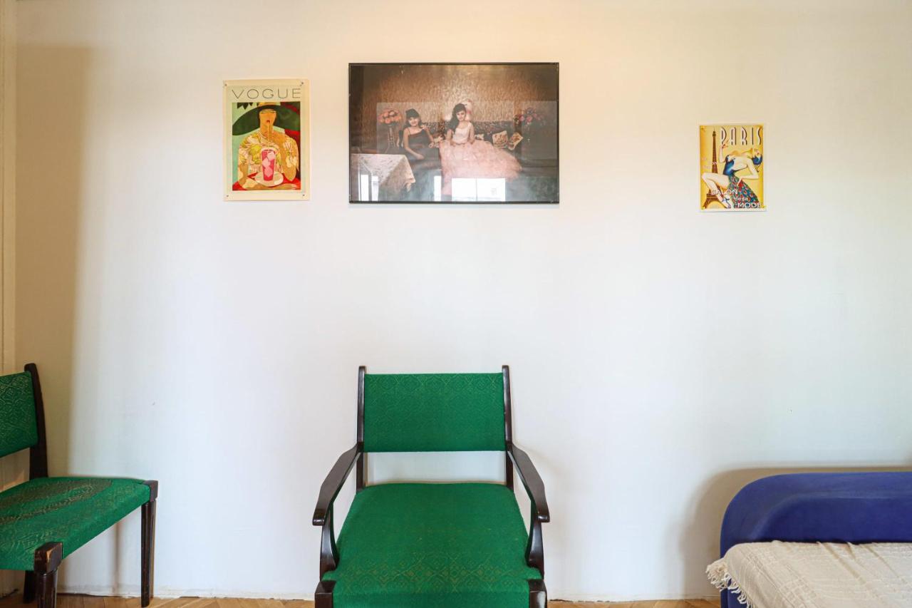 INOLA Sunny flat with balcony in central Tbilisi