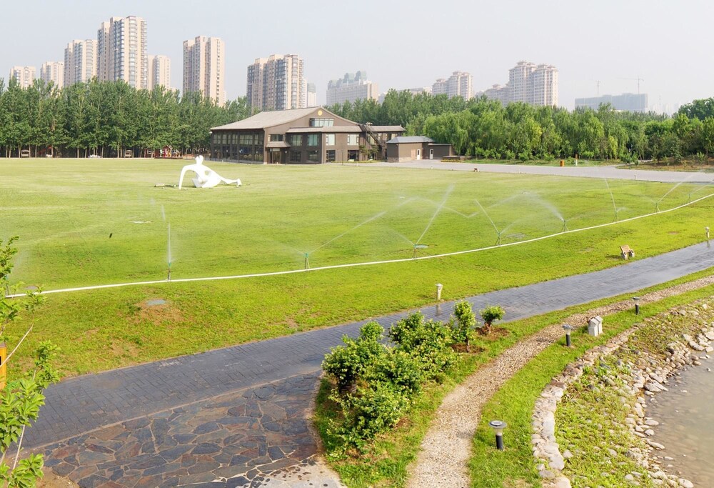 Landi Fashion Park — 4-Star Luxury Hotel in Beijing, People's Republic of China