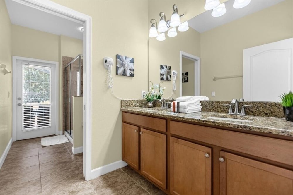 5 bedroom home Champions Gate Resort - photo 25