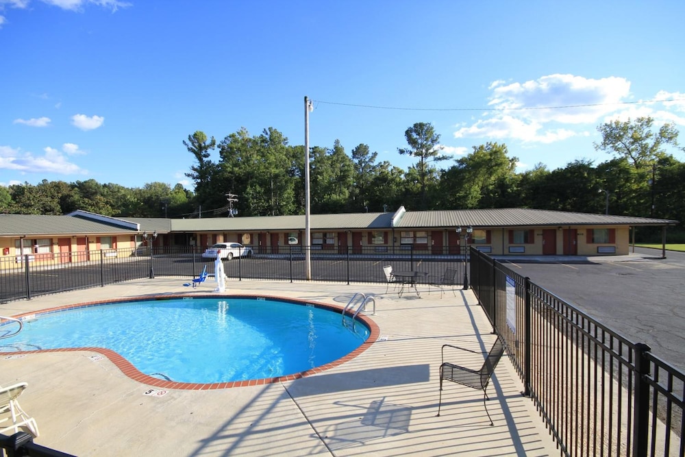 Holiday Terrace Motel - photo 35