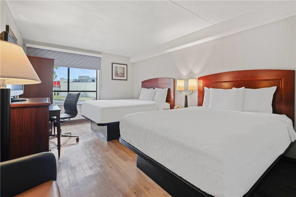 Days Inn by Wyndham Utica - photo 19
