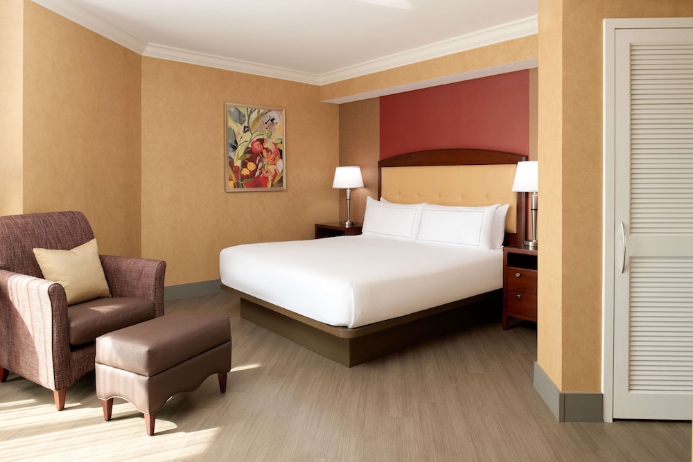 Hilton Charlotte Uptown - photo 13