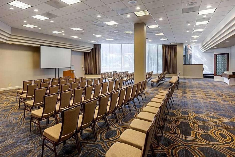 Austin Southpark Hotel - photo 39