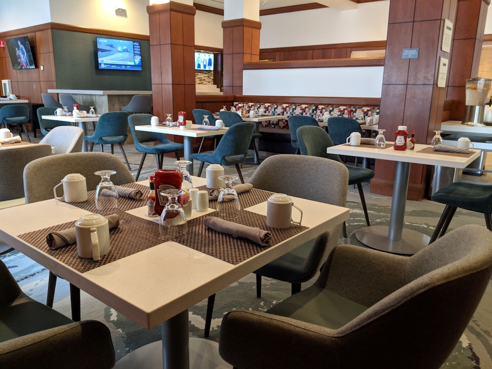 Hilton Garden Inn Chicago North Shore Evanston - photo 51