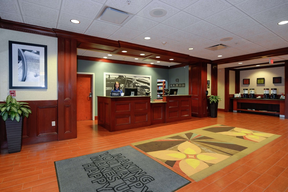 Hampton Inn & Suites Detroit Chesterfield Township - photo 47