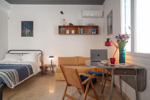 Athenian Cypress House Studio — 4-Star Luxury Hotel in Athens, Greece