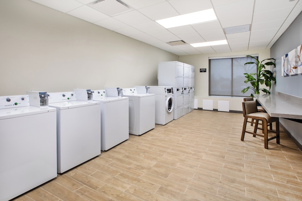 Candlewood Suites Cincinnati Northeast Mason by IHG - photo 43