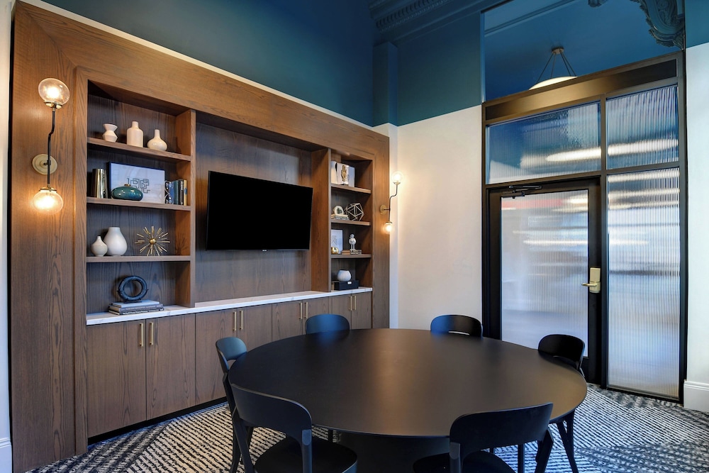 Courtyard by Marriott Cincinnati Downtown - photo 27