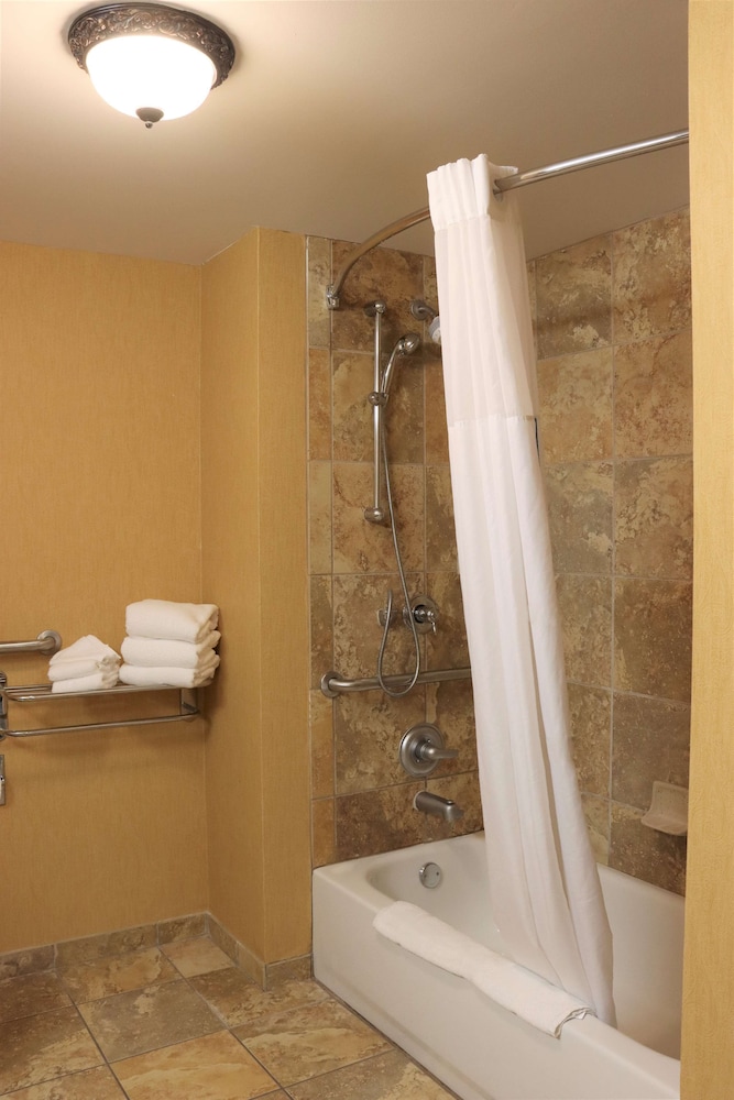 Hampton Inn & Suites Thibodaux - photo 30