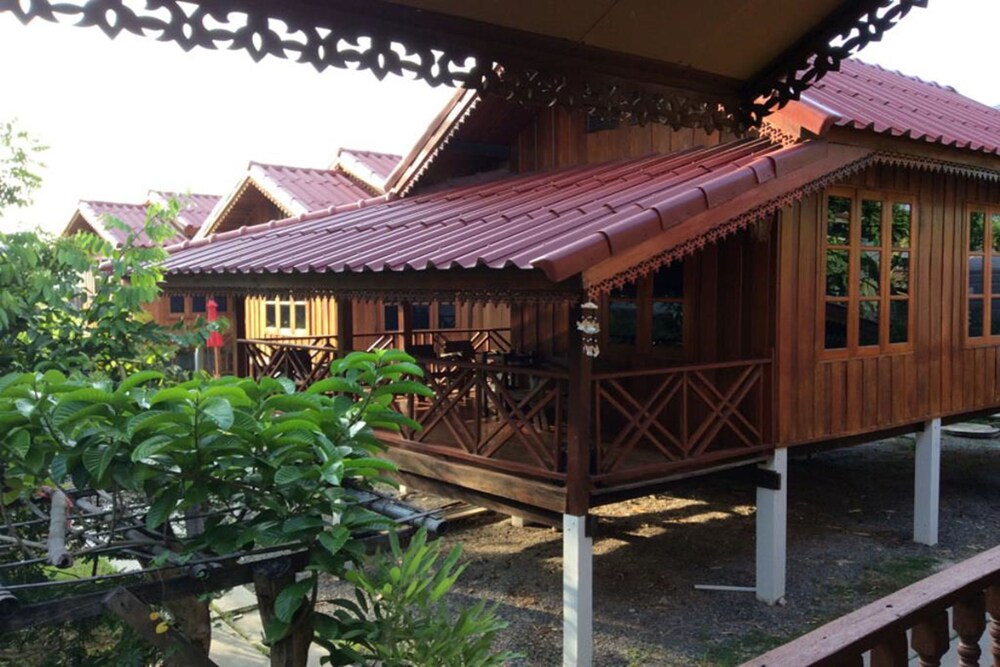 The Little Lopburi Village — 4-Star Luxury Hotel in Lop Buri, Thailand