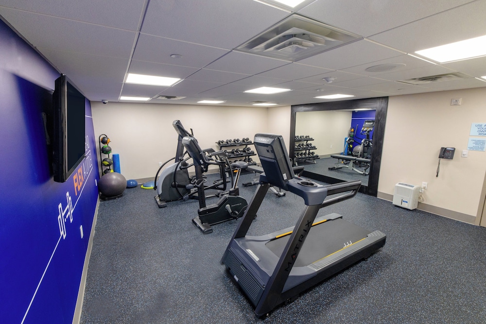 Holiday Inn Express Hotel of Neptune by IHG - photo 87