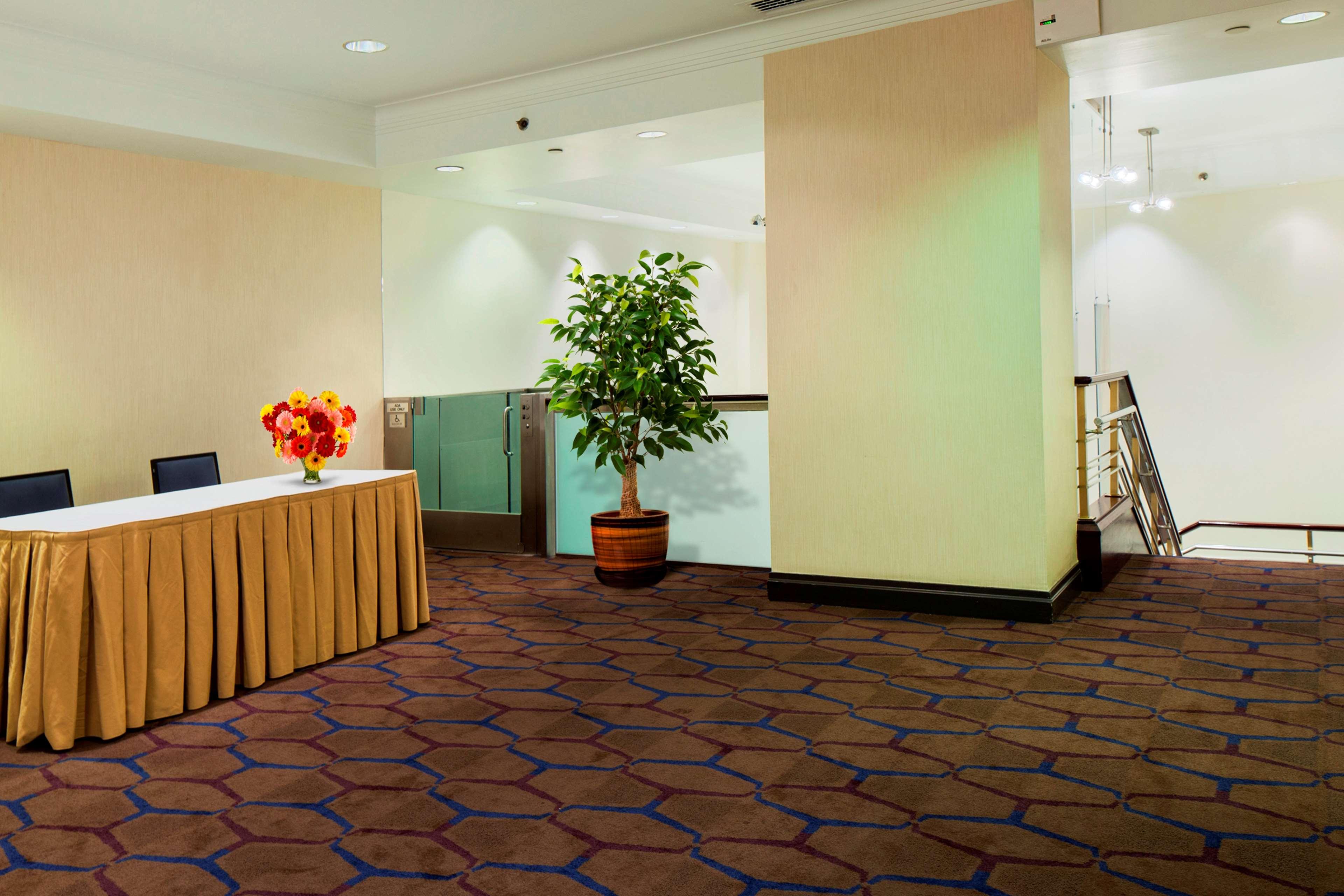 DoubleTree by Hilton Metropolitan New York City - photo 38