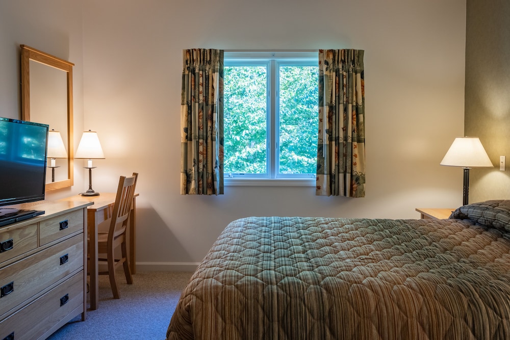 Smugglers' Notch Resort Private Suites - photo 16
