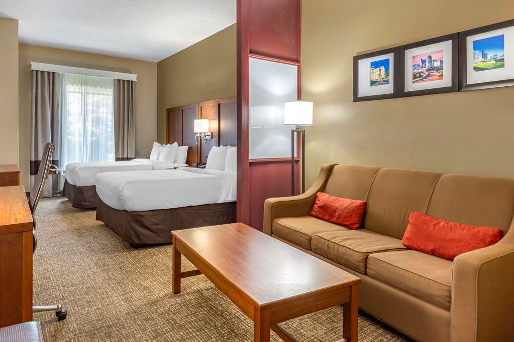 Comfort Suites Clayton Garner - photo 9