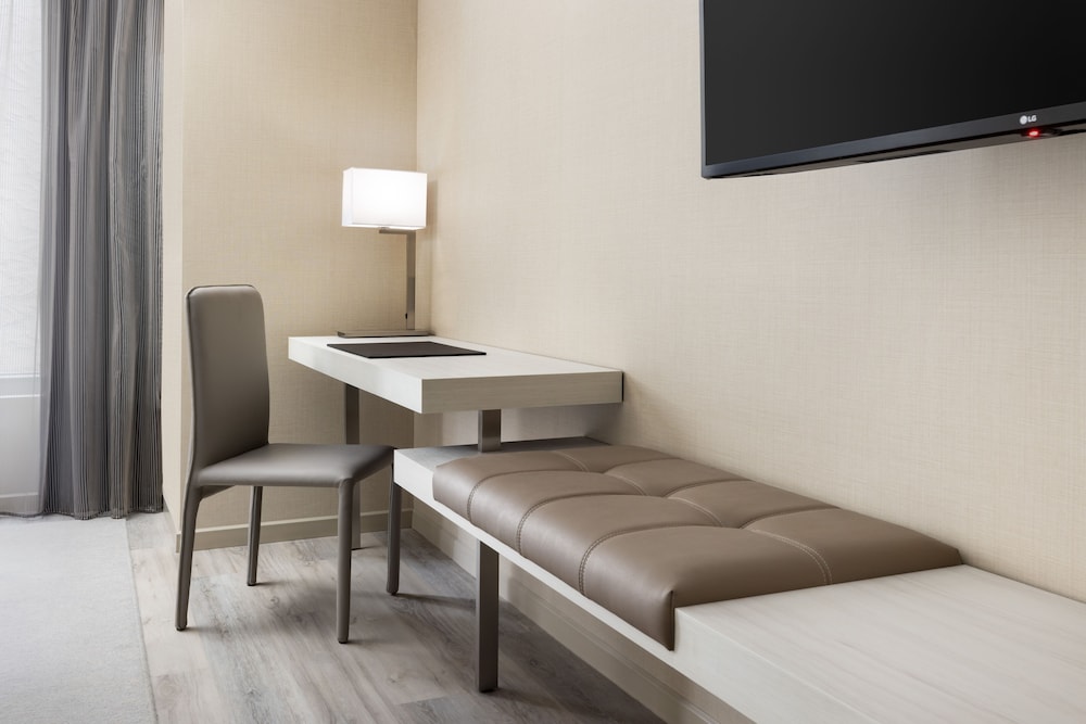 AC Hotel by Marriott Jacksonville St Johns Town Center - photo 11