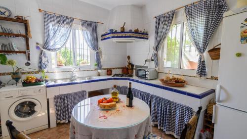 Finca Los Colorines Antequera La Higuera by Ruralidays — Antequera — photo 4