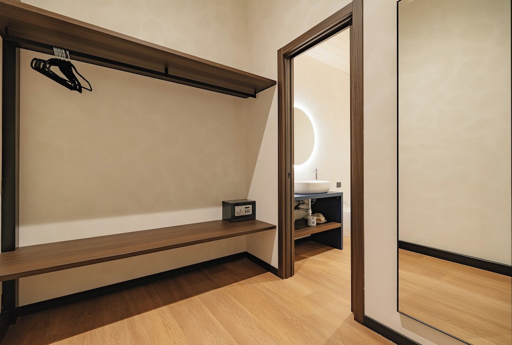 Cavour Suites — Ancona — photo 3