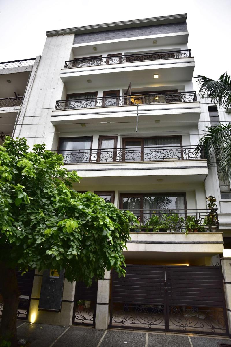 Woodpecker Service Apartments Green Park — 4-Star Luxury Hotel in New Delhi, India