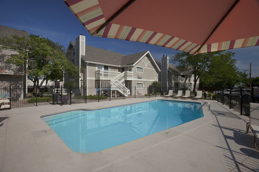 Hotel at WaterWalk Wichita - photo 6
