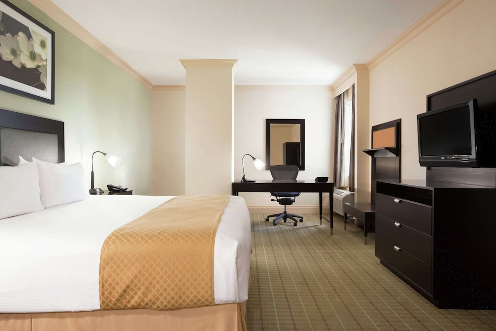 DoubleTree by Hilton Hotel Dallas Love Field - photo 14
