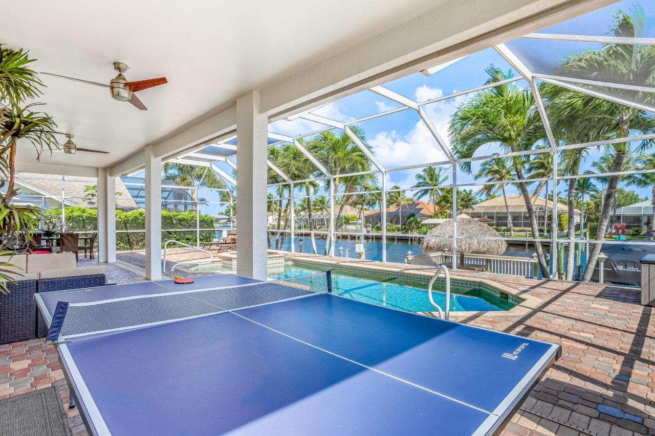 White House Villa — 4-Star Luxury Hotel in Cape Coral, United States