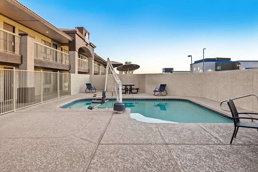 Days Inn by Wyndham Buckeye - photo 17