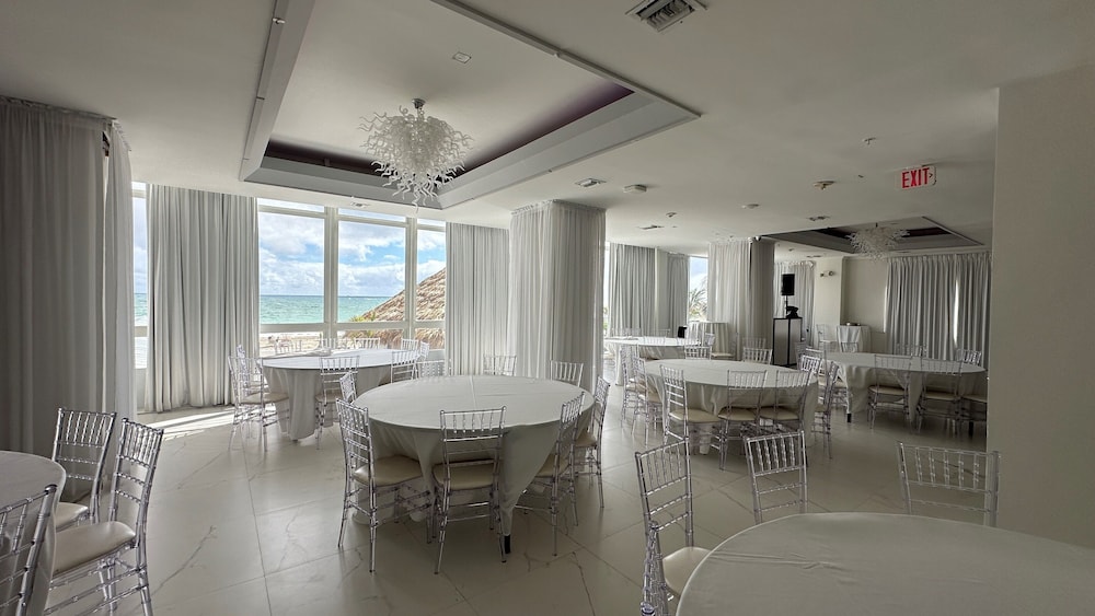 Ocean Manor Beach Hotel - photo 107