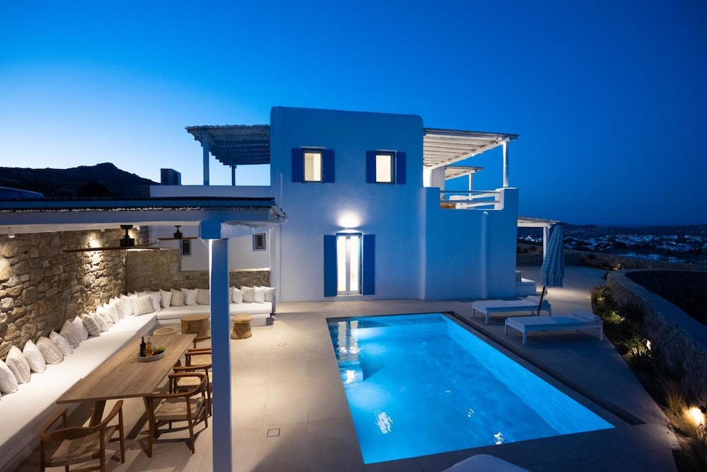Sunrise Villa Sea View Private Pools — 4-Star Luxury Hotel in Mykonos, Greece