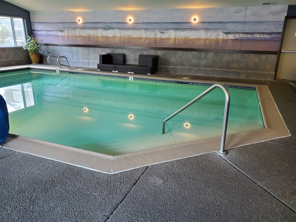 The Coho Oceanfront Lodge - photo 35