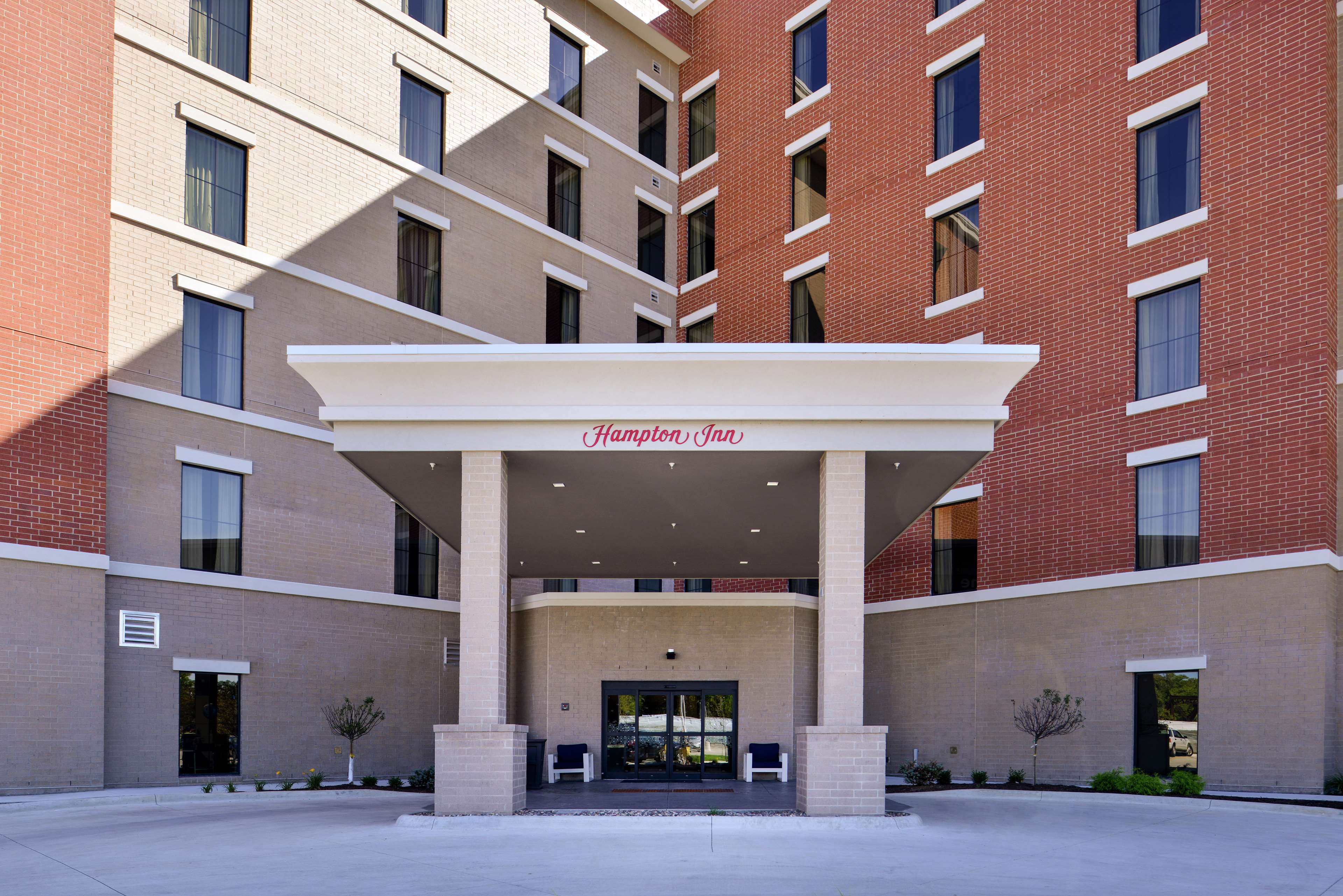 Hampton Inn Cedar Falls Downtown - photo 5