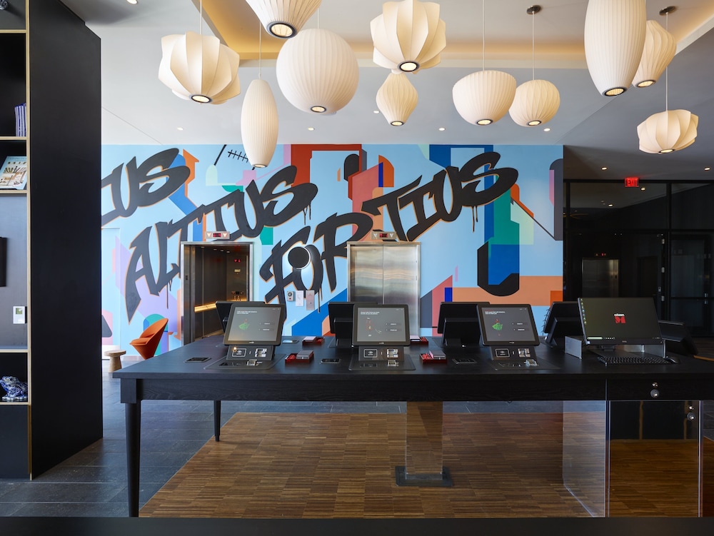 CitizenM Boston North Station Hotel - photo 15