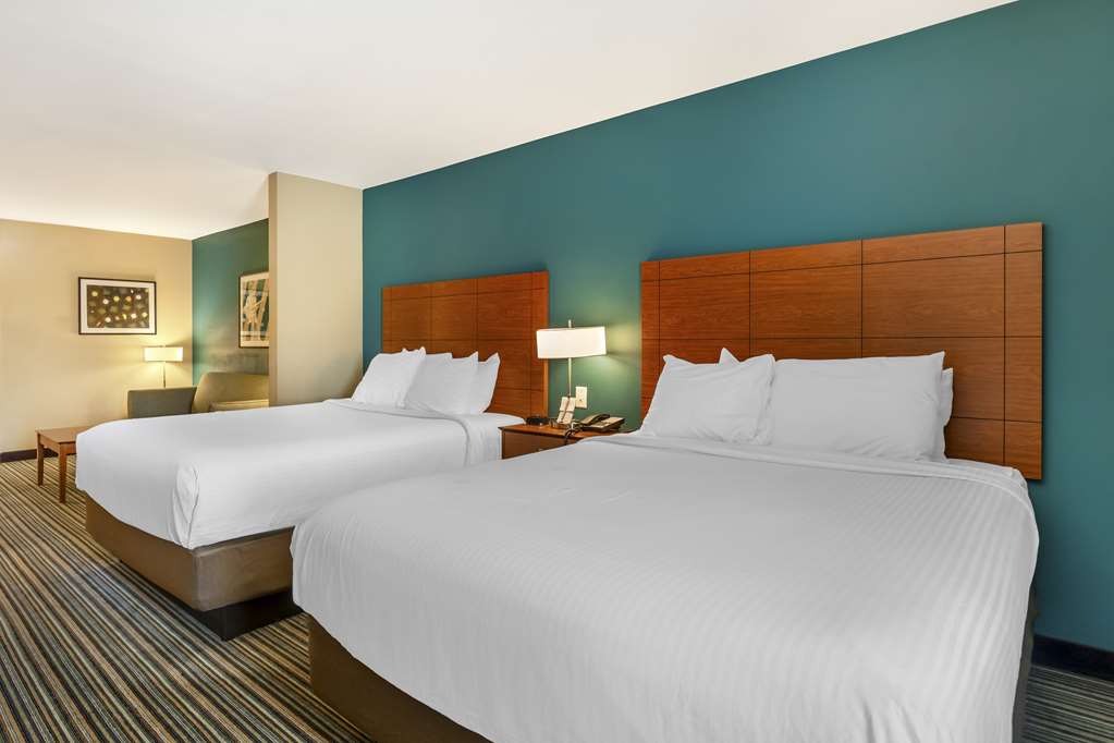 Best Western Plus Tuscumbia Muscle Shoals Hotel and Suites - photo 32