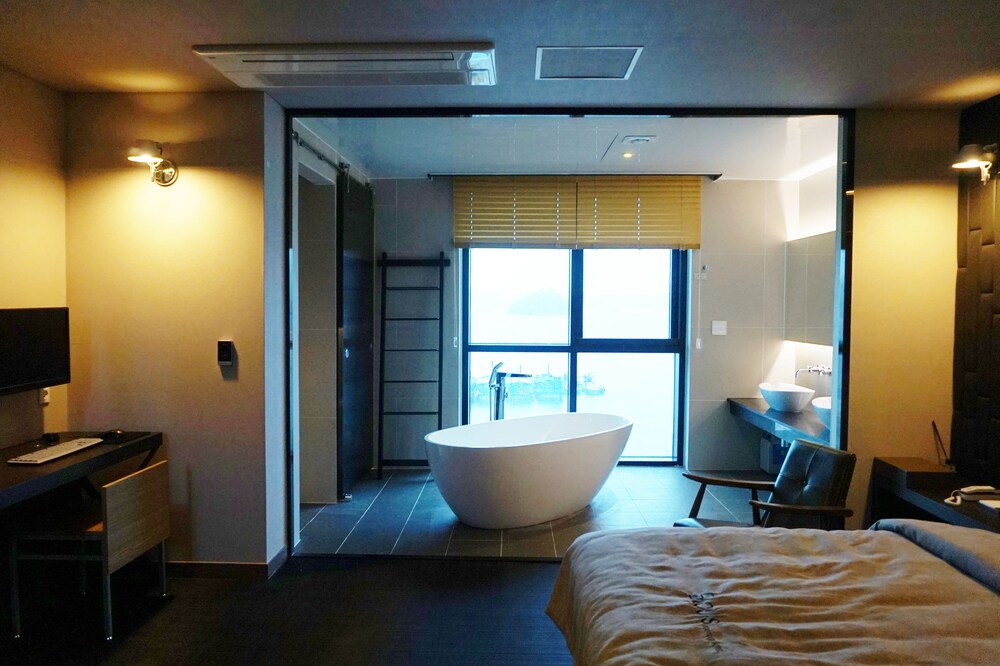 Louis Boutique Hotel in Changwon, South Korea