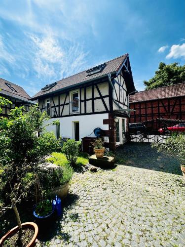 Ferienhaus Alte Schmiede — hotel in Kirchhain