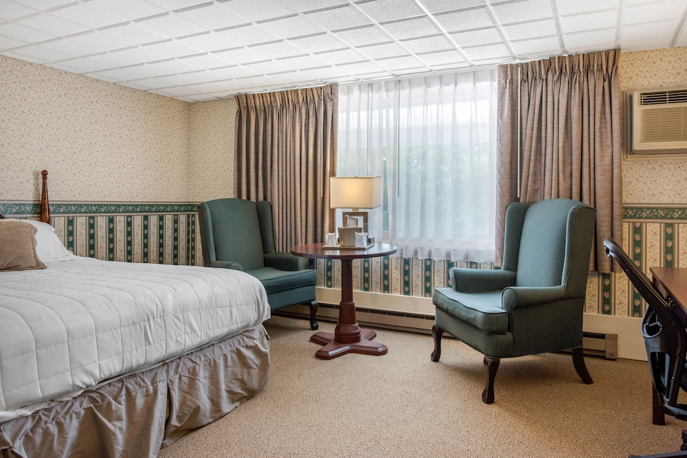 Coachman Inn - photo 16