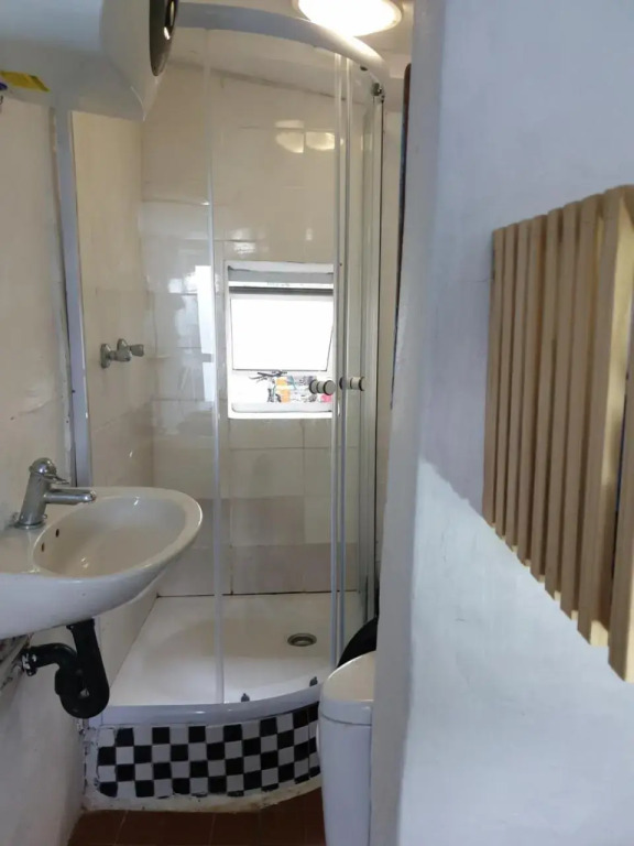 Cozy Private En Suite Studio
