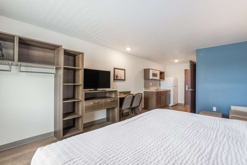 WoodSpring Suites Chicago Midway - photo 14