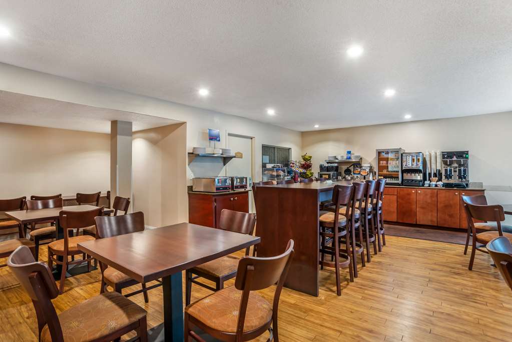 Best Western Oak Manor - photo 8